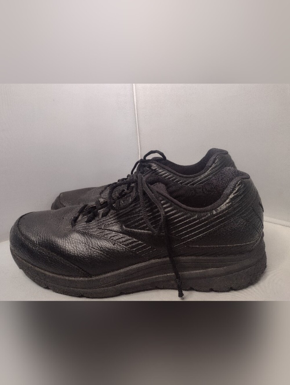 Brooks Addiction Walker Shoes Men’s Size 13 4E Wide Black Leather Sneakers A23